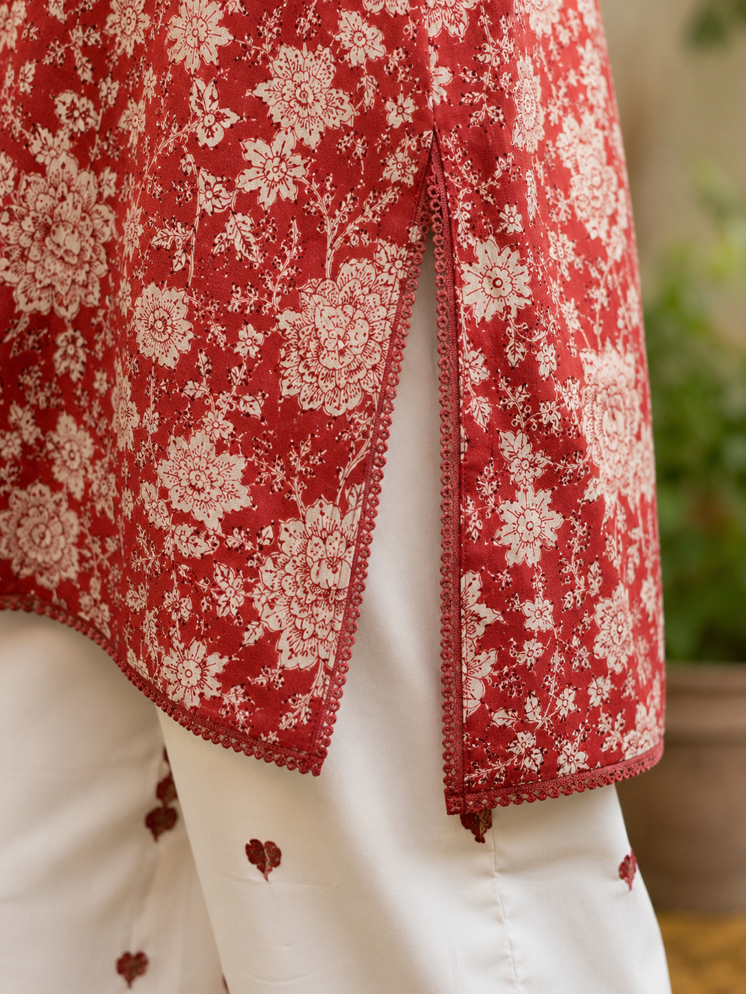 Saiyaraa Women's Red Floral Printed Cotton Kurta Set with Palazzo & Dupatta | Casual Ethnic Suit Set
